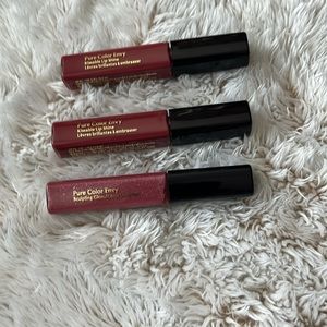 NEW Estée Lauder Set of 3 travel size lip gloss! Complements any outfit! Perfect